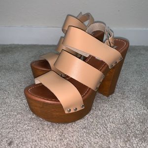 Steve Madden nude leather wooden sandals, size 7